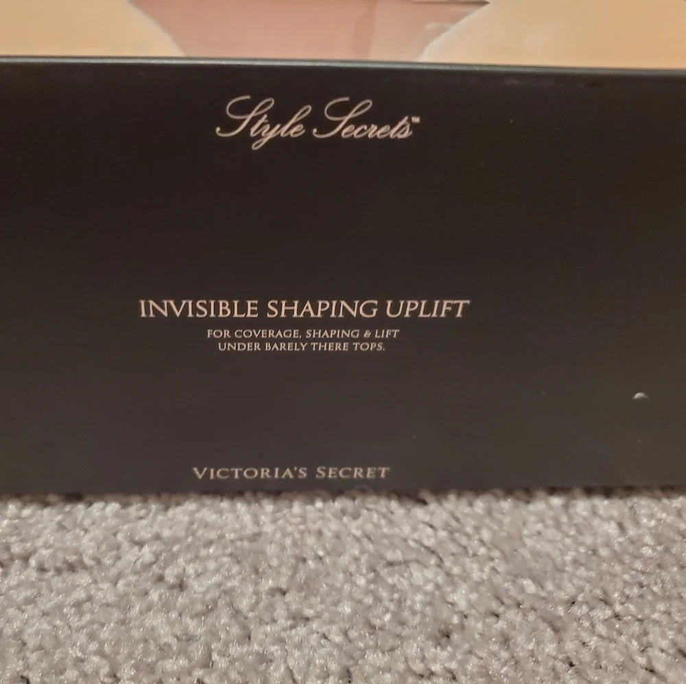 Invisible Victoria's Secret Bra - Picture 1 of 4